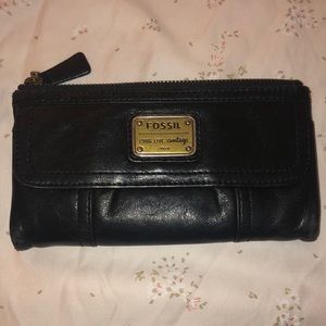 Fossil wallet